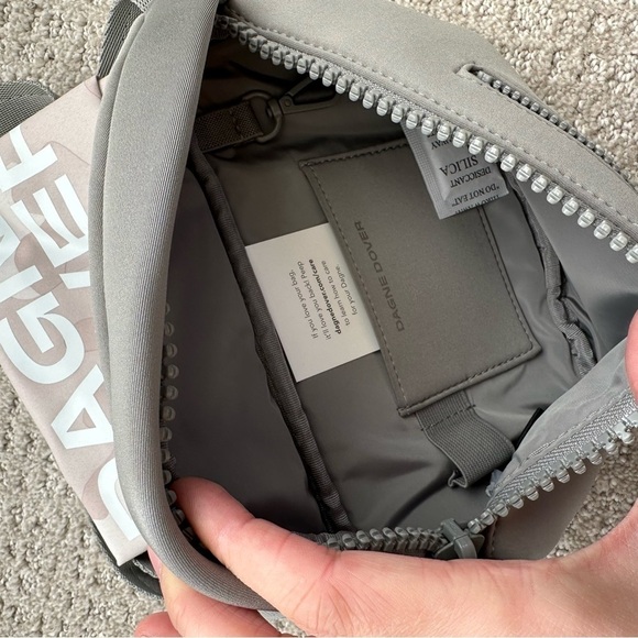 Dagne Dover Ace Neoprene Water Resistant Belt Bag Fanny Pack SAGE - Picture 6 of 11